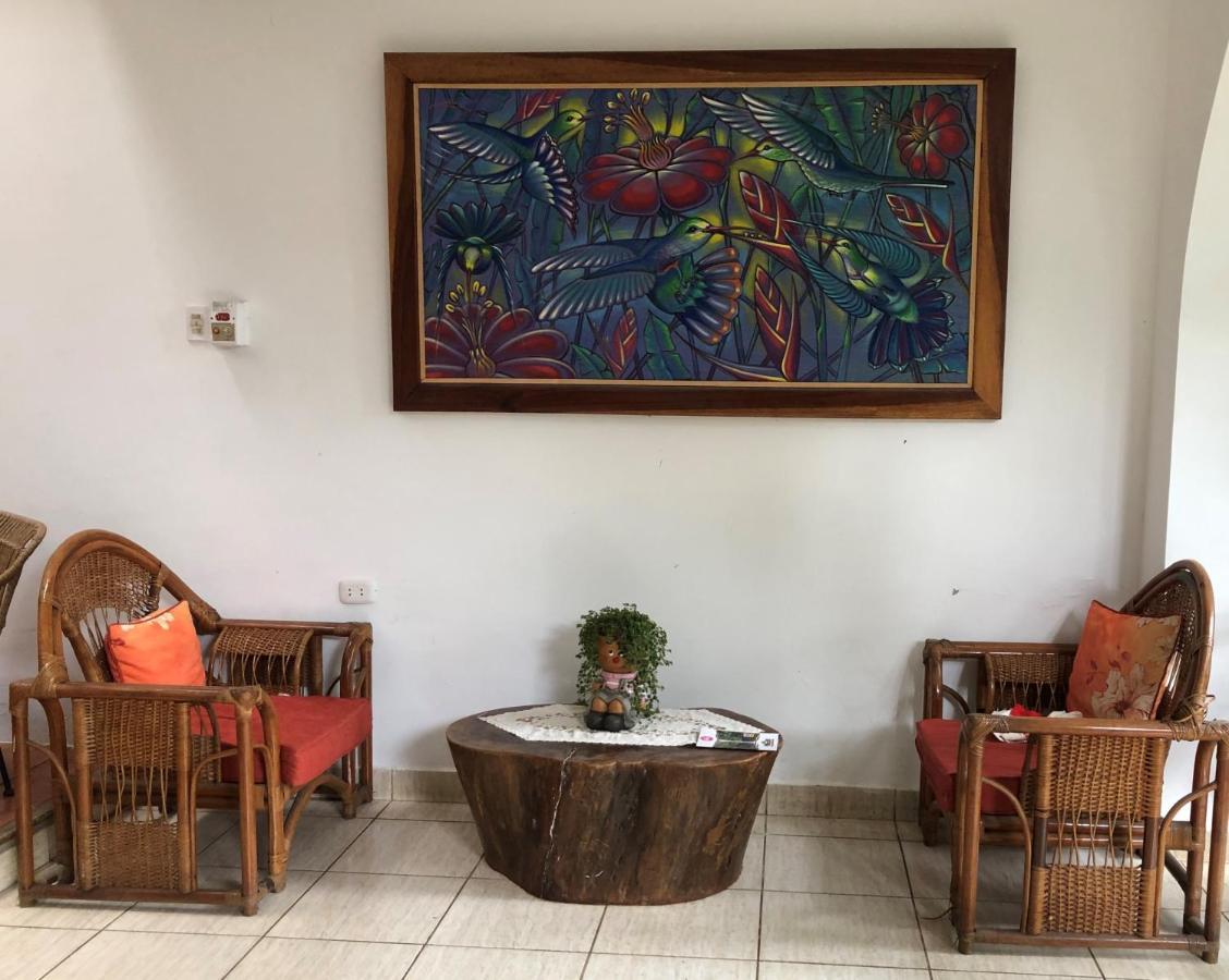 Alojamiento Familiar Custodia Tarapoto Zewnętrze zdjęcie